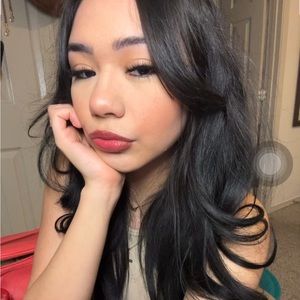 Meet your Posher, Ashlee